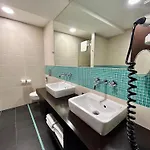 رد آند بلو ديزاين 4*