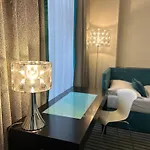 رد آند بلو ديزاين 4* براغ