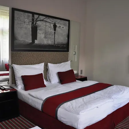 Hotel Red & Blue Design