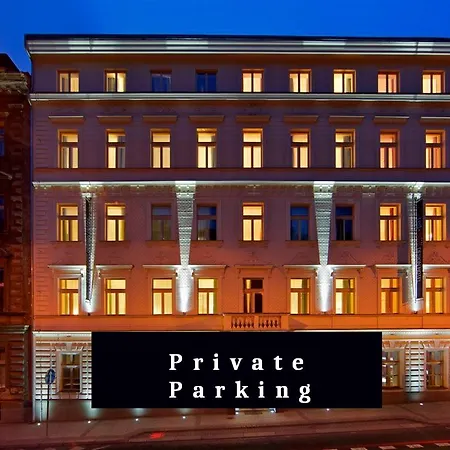 Red & Blue Design 4* Prague