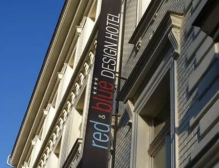 レッド＆ブルー デザイン 4* プラハ