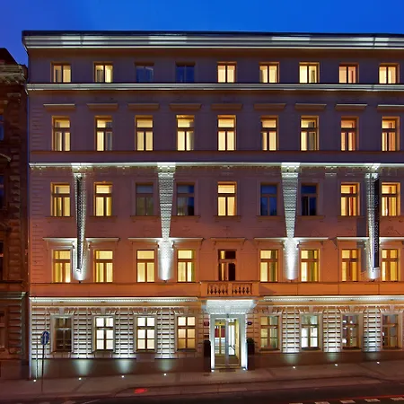 Red & Blue Design 4* Prag