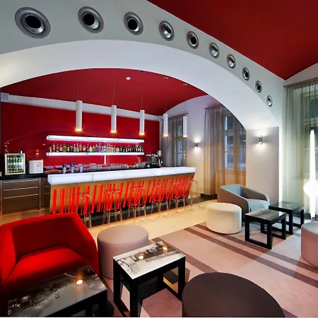 Red & Blue Design Hotel