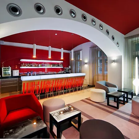 Hotell Red & Blue Design Prag
