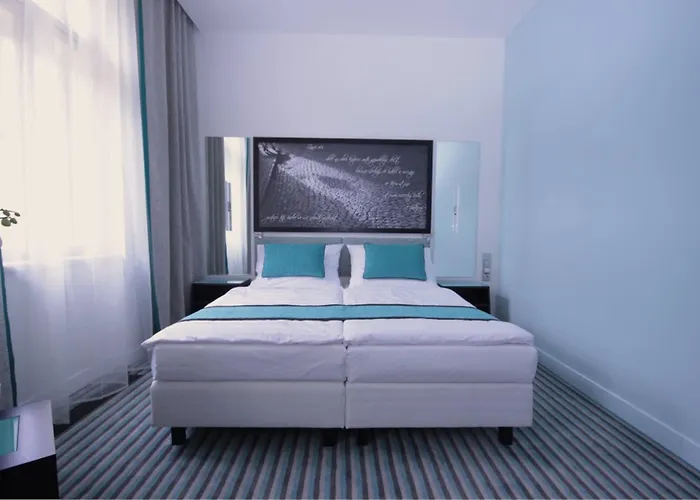 Otel Red & Blue Design Prag