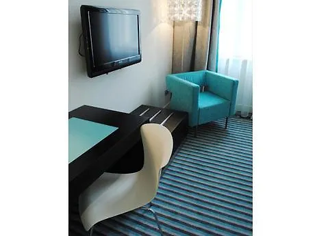 Red & Blue Design Otel 4*