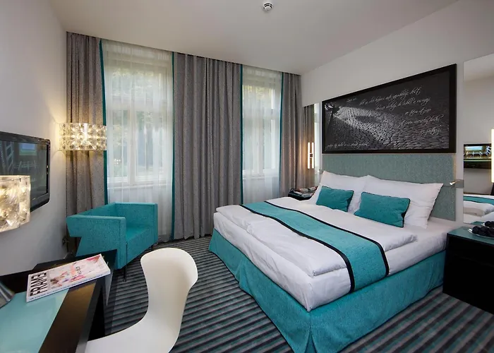 Otel Red & Blue Design Prag