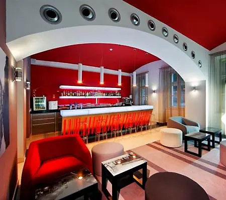 Red & Blue Design Hotel