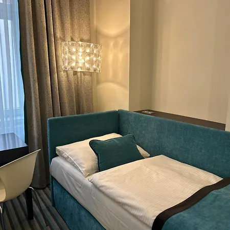 Red & Blue Design Hotel